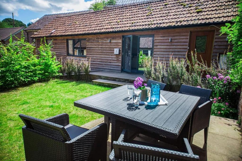 Cosy Cottage On Banks Of River Wye Foy Esterno foto